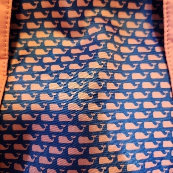 Vinyard Vines Puffer Vest - Picture 7 of 7